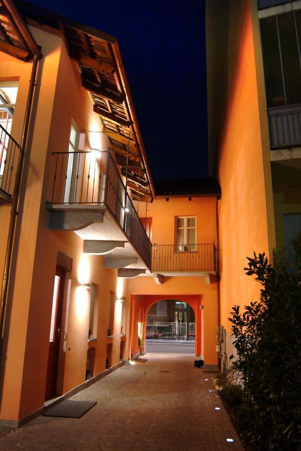Cortiletto D'Alba Camere Con Ristorante Kültér fotó