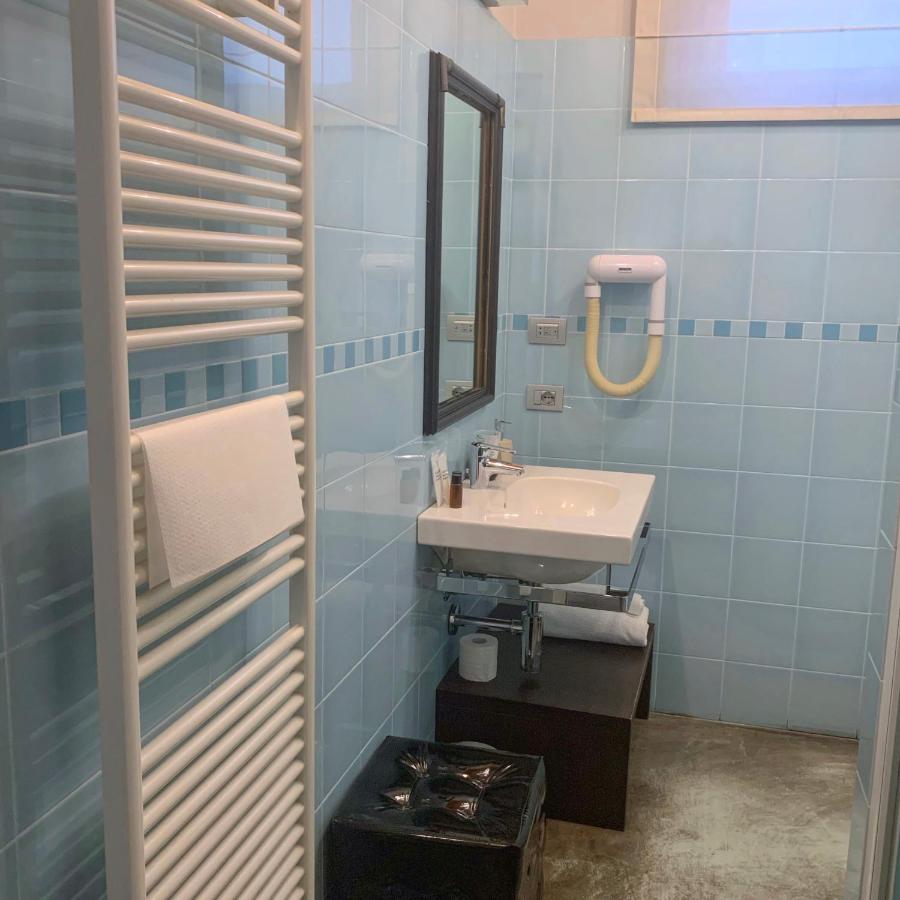 Cortiletto D'Alba Camere Con Ristorante Kültér fotó