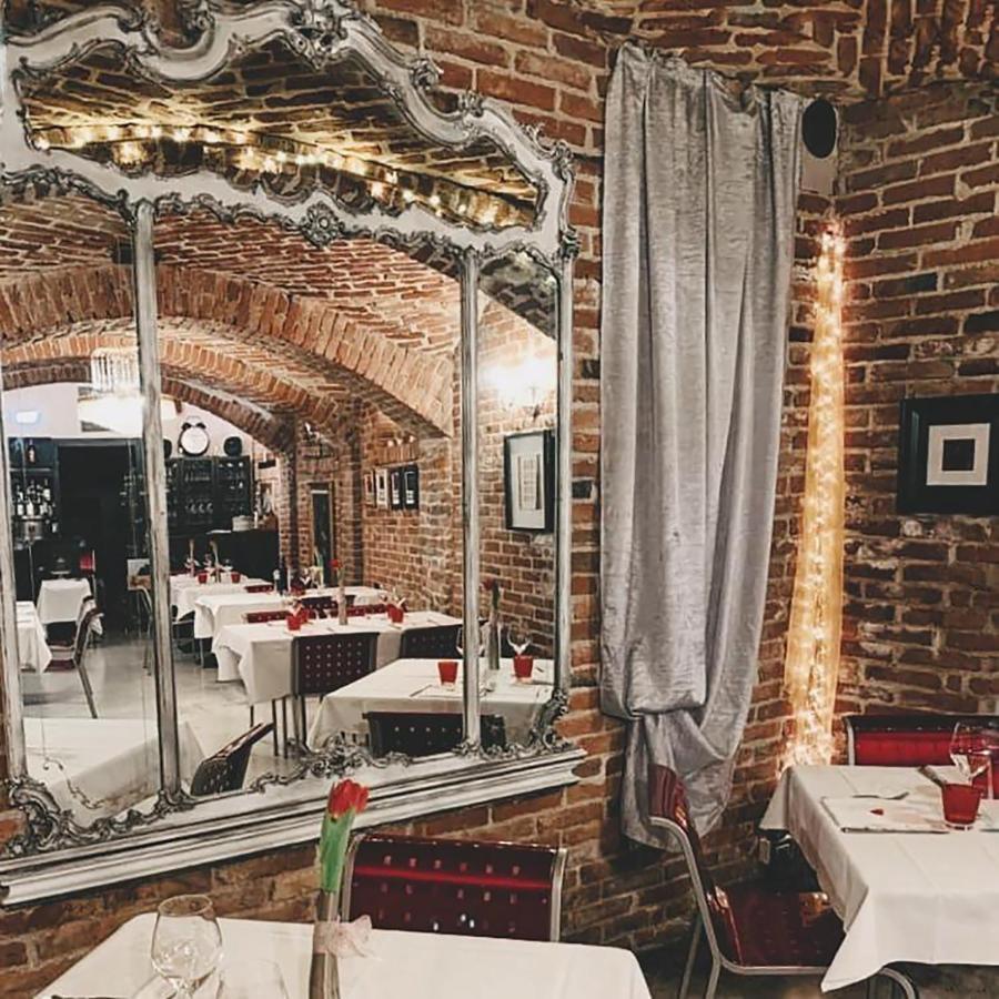 Cortiletto D'Alba Camere Con Ristorante Kültér fotó